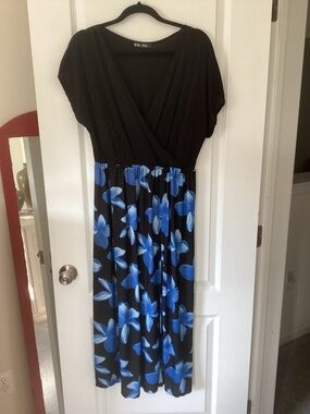 Blue Floral Faux-Wrap Maxi Dress - Black/Blue